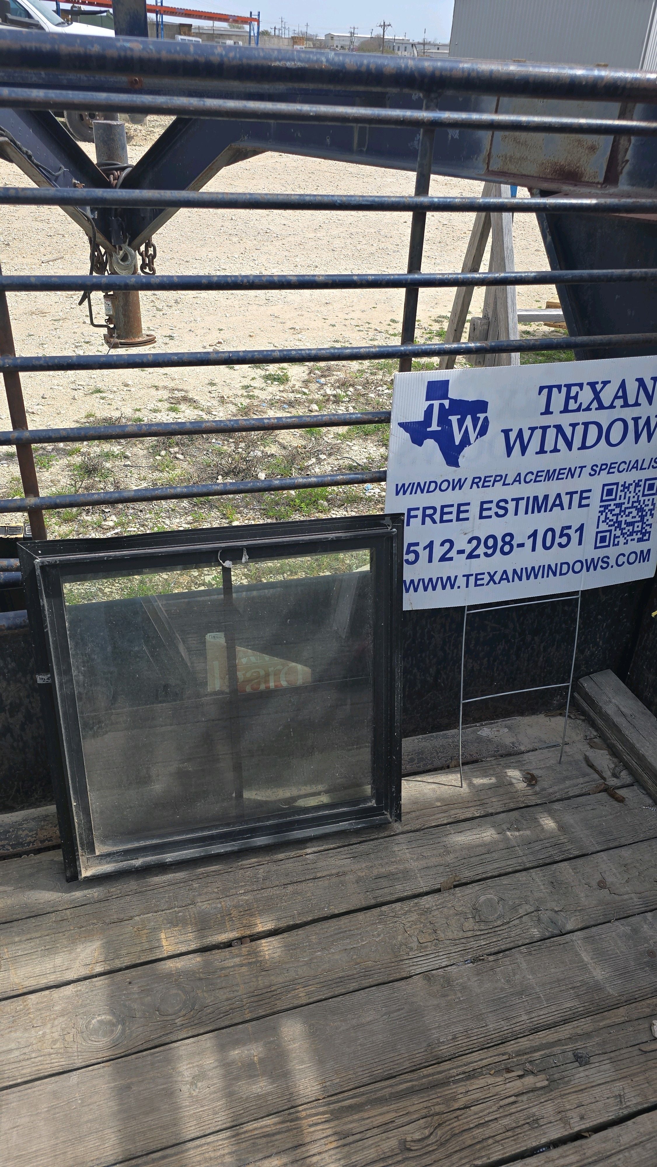 23.5 x 23.5 All Black Thermal Break Aluminum Fixed Window - Milgard Aluminum Series