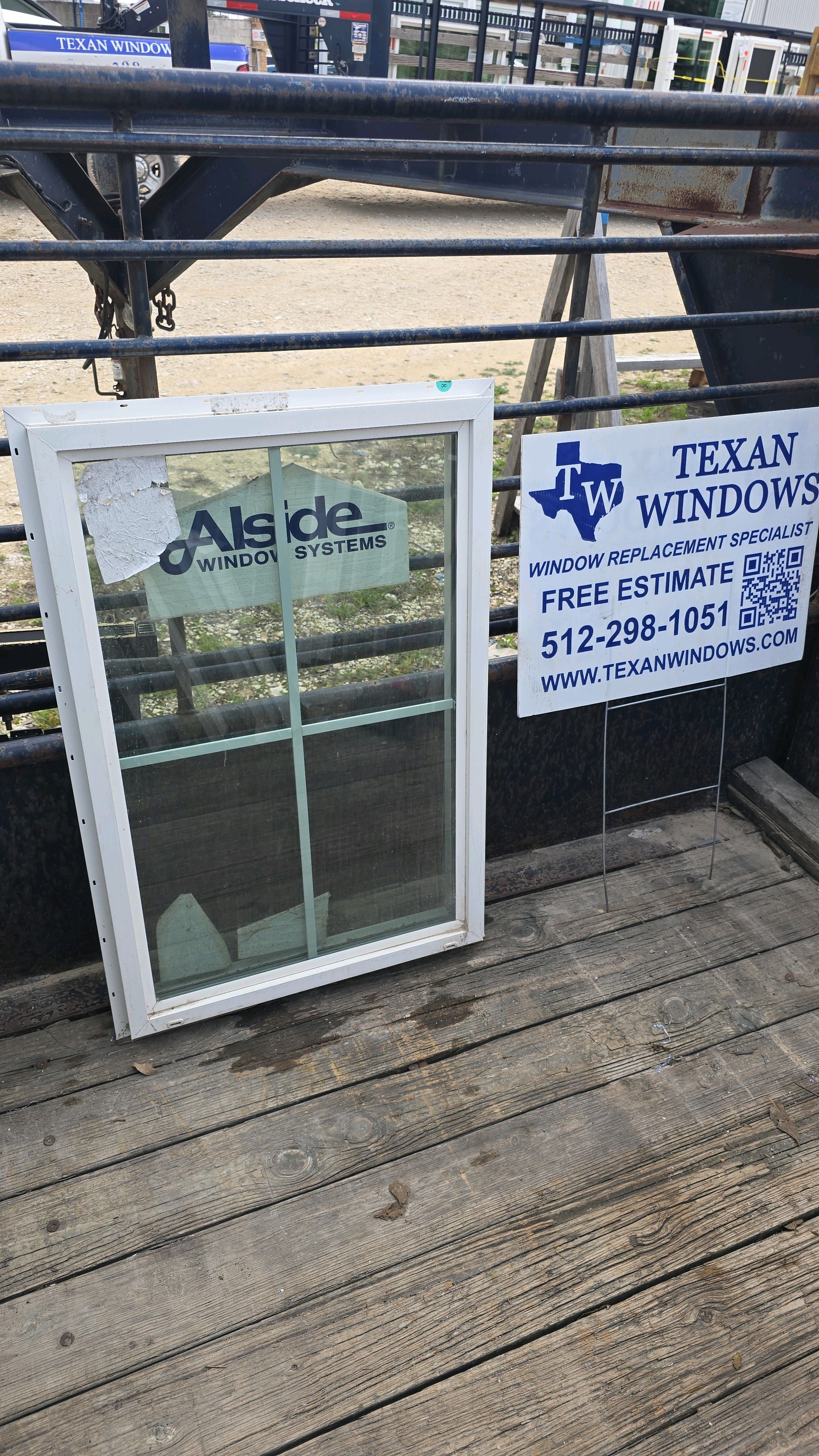 23.5 x 35.5 White Vinyl Fixed Window - Alside