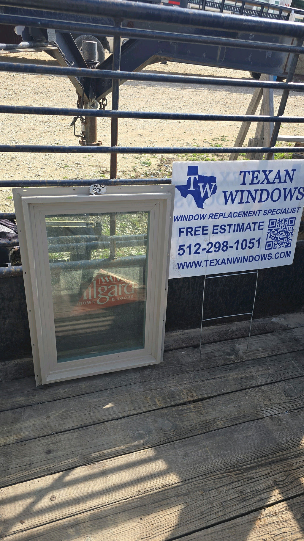 19.5 x 29.5 Tan Vinyl Fixed Window - Milgard